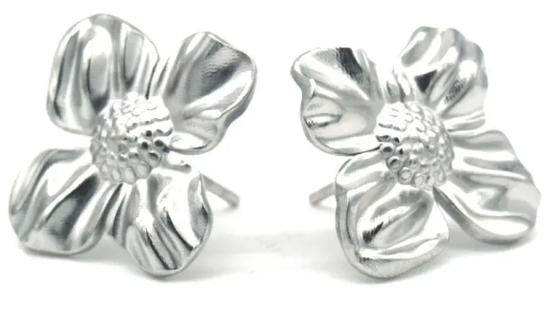 Musthaves oorbellen bloemetje zilver