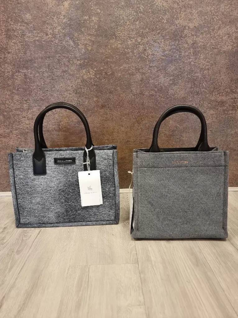 David Jones handtas Fien