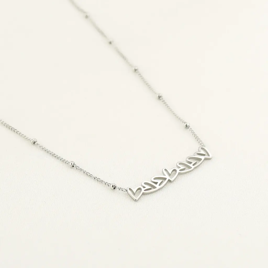 Michelle Bijou ketting kleine hartjes zilver