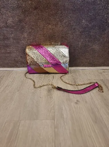 [70107] Giuliano schoudertas Nina fuchsia